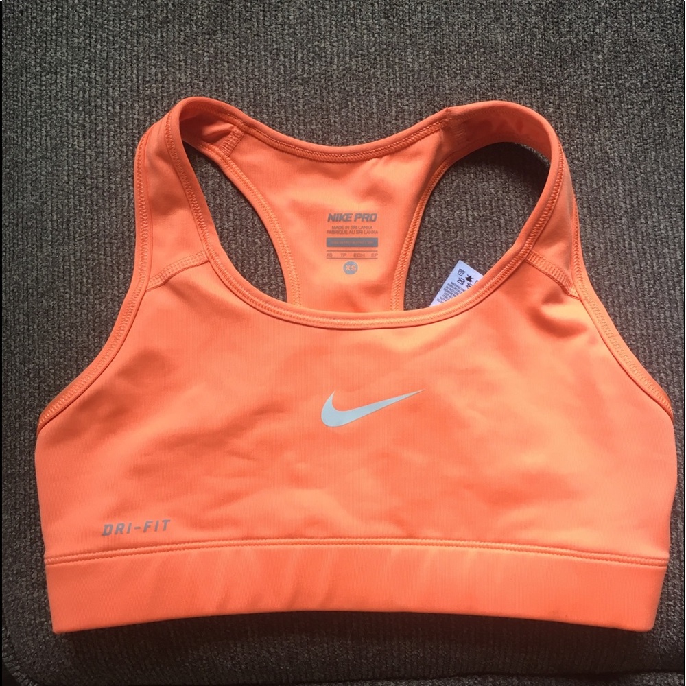 Nike sports bra🧡